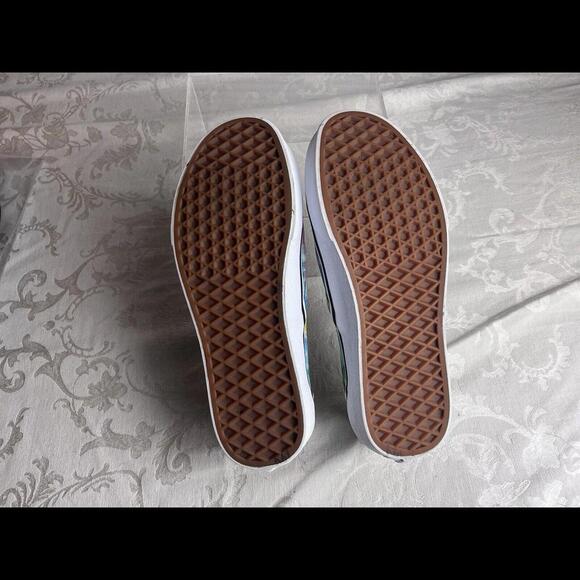 Vans Unisex Adult Shoes Womens Size 8.5 Mens Size 7 Tie Dye Slip On Sneaker - Picture 9 of 9